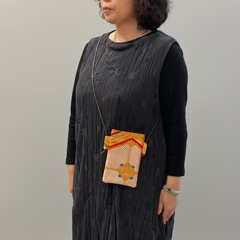 Japanese Obi Phone Bag, Japanese Silk Crossbody, Obi Smartphone Shoulder Bag, One of a Kind Gift, Lightweight Travel Bag【SS-02】