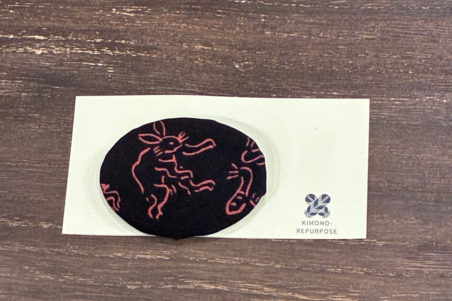 Spilla in seta di kimono giapponese / Spilla vintage giapponese per Obi / Spilla floreale di grande effetto / Regalo unico fatto a mano / Arte da indossare 【VKB-21】