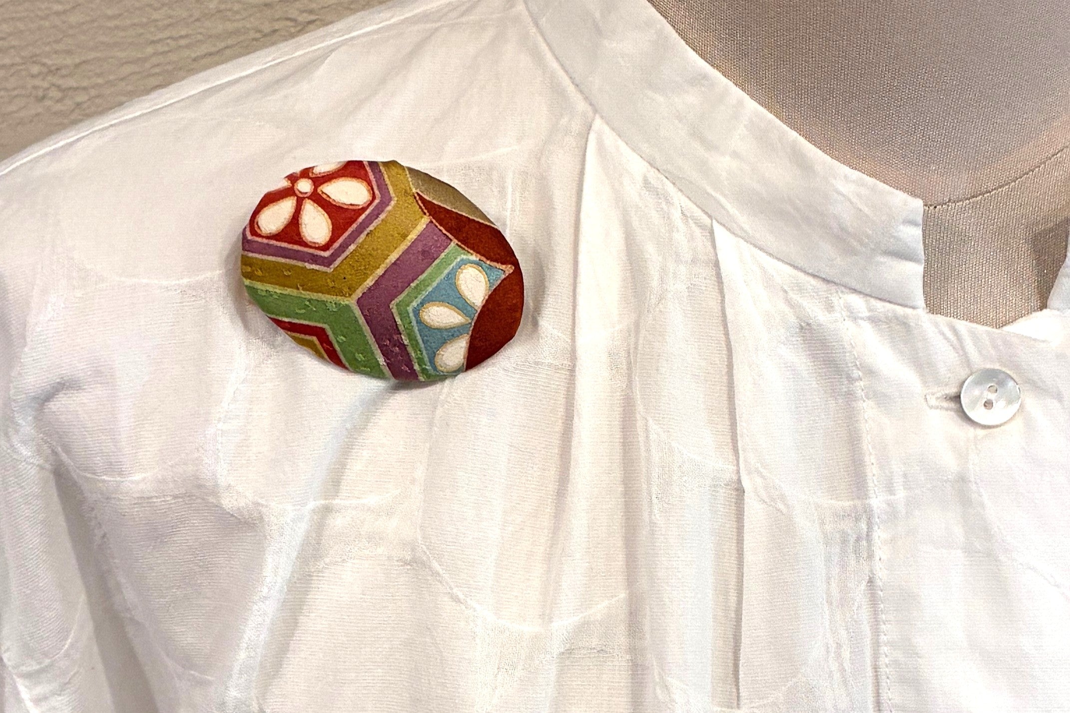 Spilla in seta kimono giapponese / Spilla vintage giapponese per Obi / Spilla floreale di grande impatto / Regalo unico fatto a mano / Arte indossabile 【VKB-19】