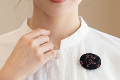 Japanese Kimono Silk Brooch / Japanese Vintage Obi Pin / Floral Statement Brooch / Unique Handmade Gift / Wearable Art【VKB-21】