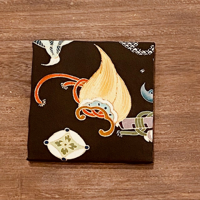 宝尽くし【正絹着物ファブリックパネル2枚セット】KP2-01