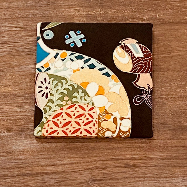 宝尽くし【正絹着物ファブリックパネル2枚セット】KP2-01