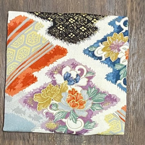 Arte da parete Kimono / Pannello tessile vintage giapponese in seta / Arte su tessuto incorniciata / Arredamento Wabi Sabi / Interno giapponese unico【KP2-08】
