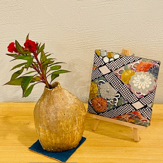Arte da parete con tessuto Obi vintage giapponese – Pezzo unico, realizzato a mano in Giappone【KP-08】