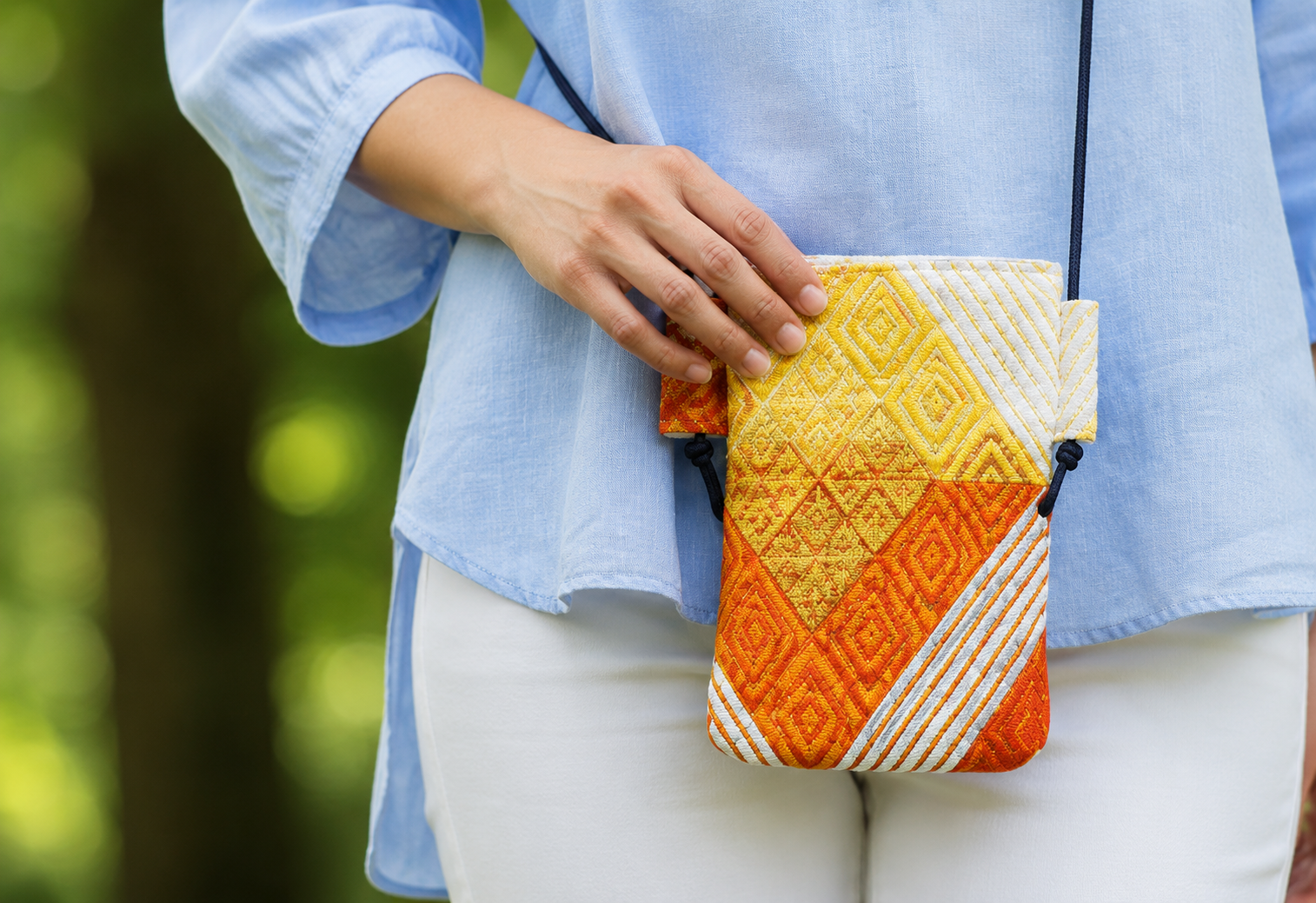 Japanese Obi Phone Bag, Japanese Silk Crossbody, Obi Smartphone Shoulder Bag, One of a Kind Gift, Lightweight Travel Bag【SS-05】