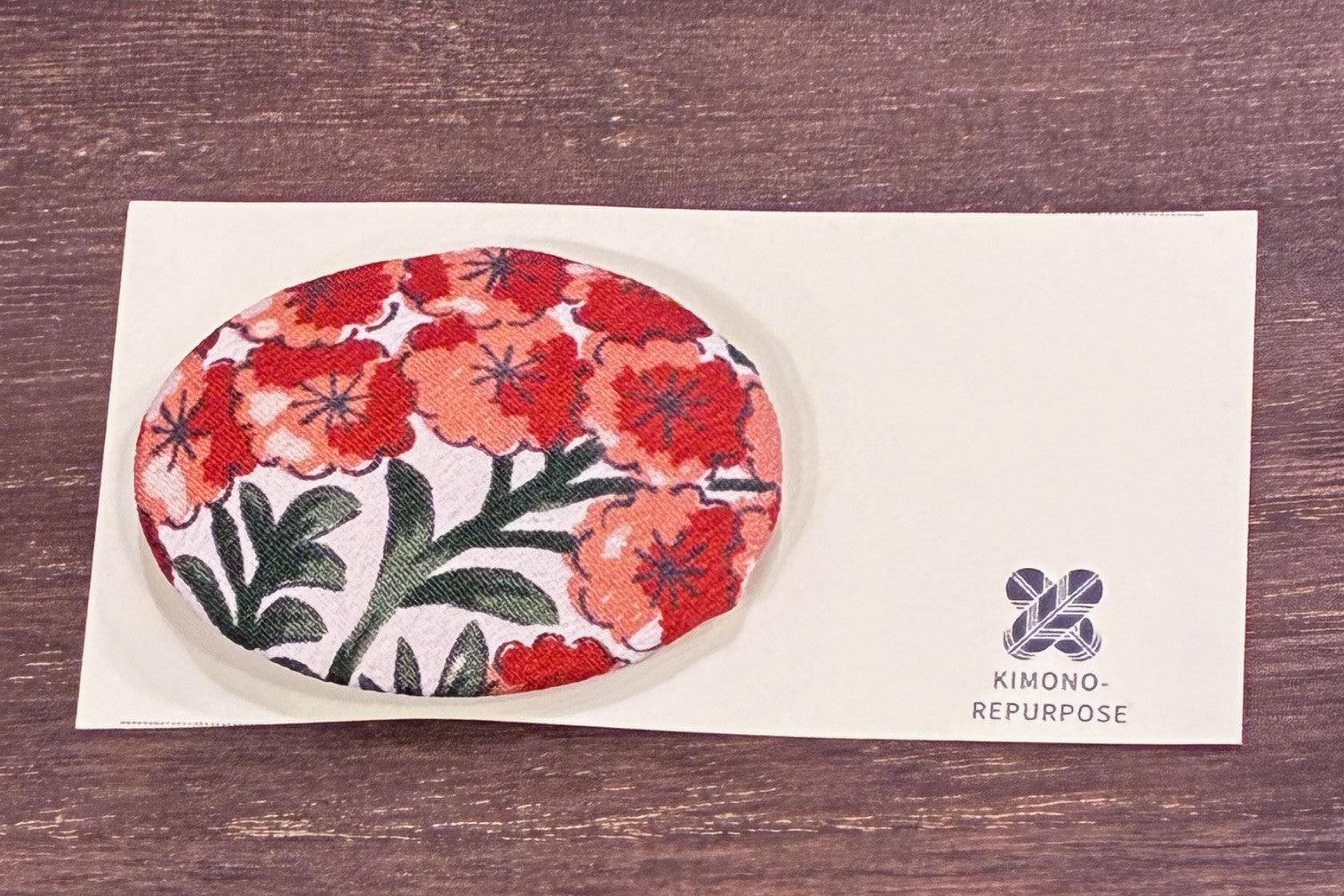 Spilla in seta di Kimono giapponese / Spilla vintage giapponese per Obi / Spilla floreale di tendenza / Regalo artigianale unico / Arte indossabile 【VKB-10】